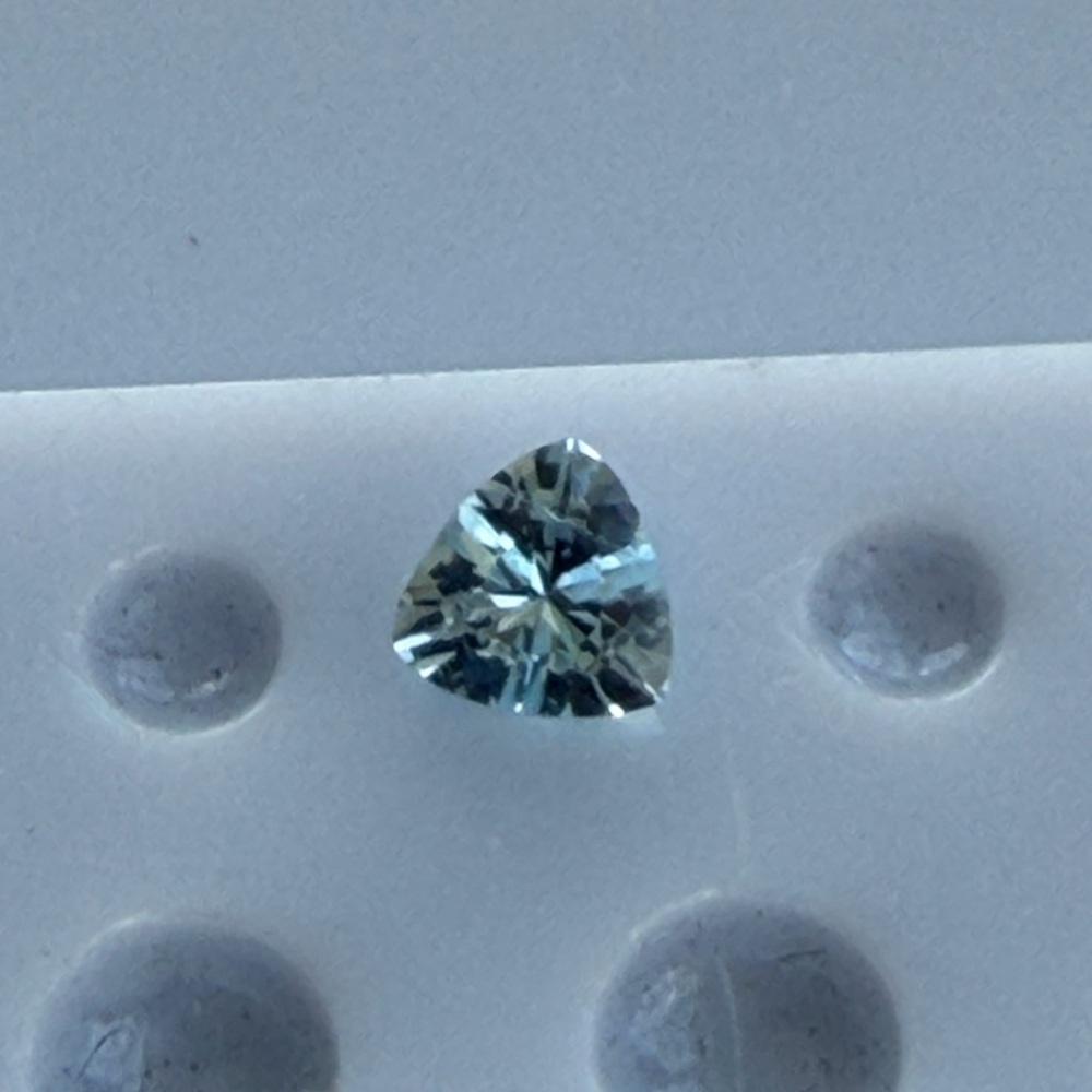 Trillion Aquamarine loose gemstone.21 carats